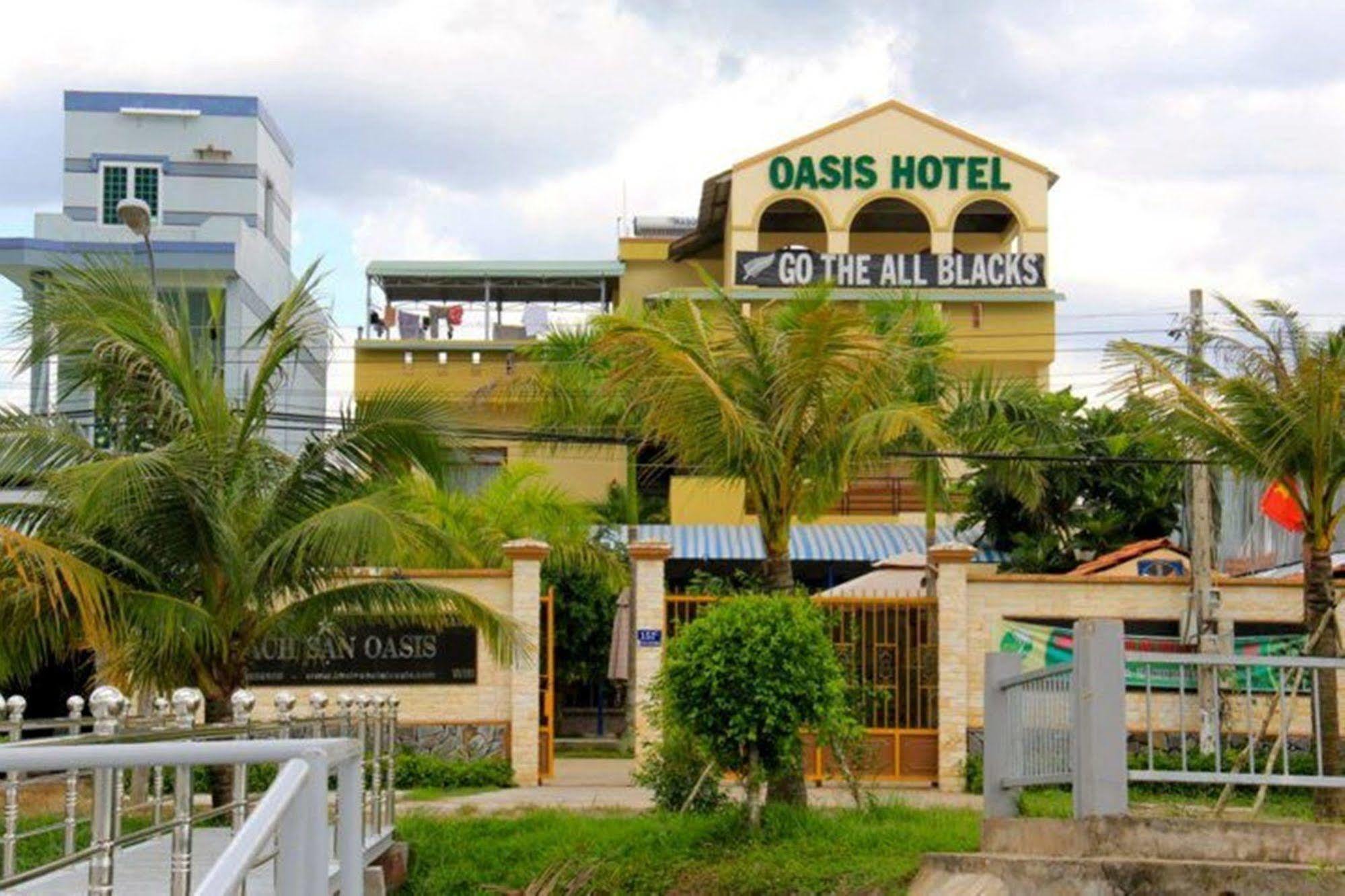 Oasis Hotel Ben Tre Exterior photo